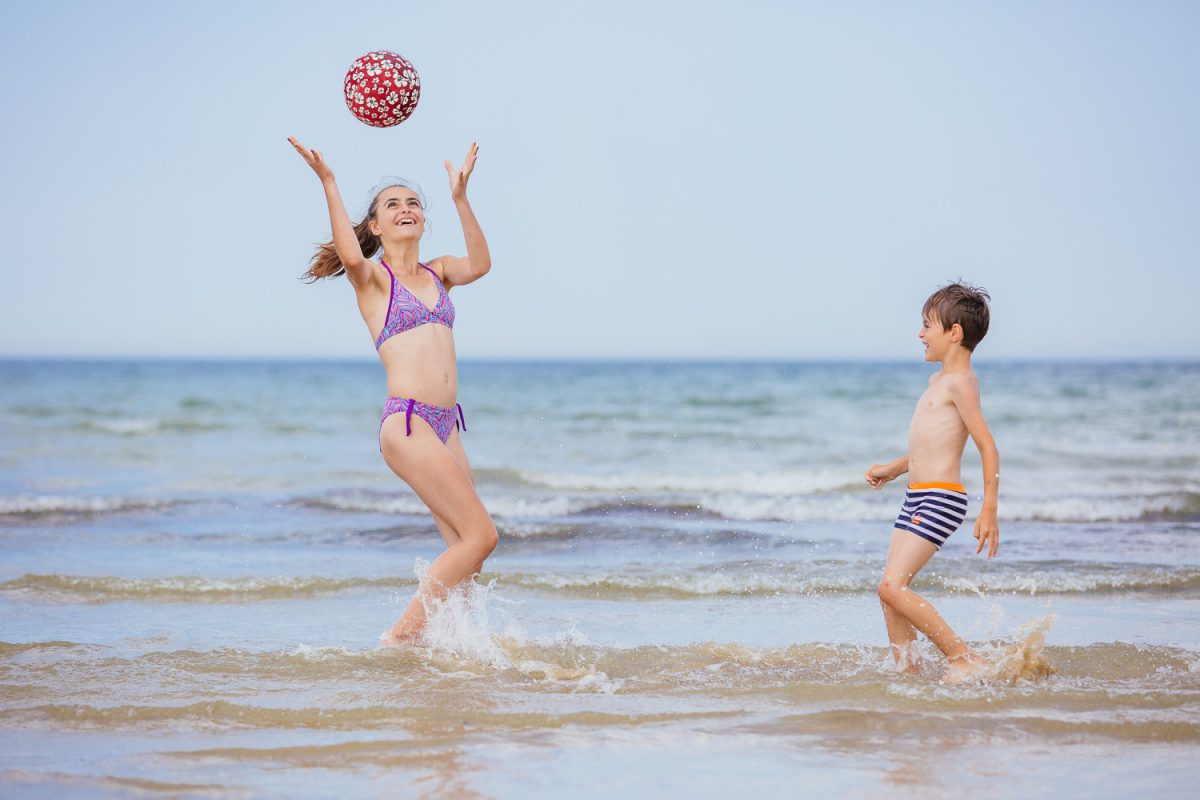 En famille à la plage, Hermanville, Lion sur mer