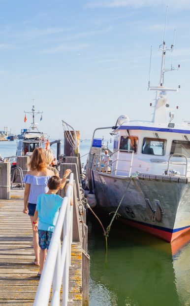 In de haven van Ouistreham, zijn er reizigers die zingen!