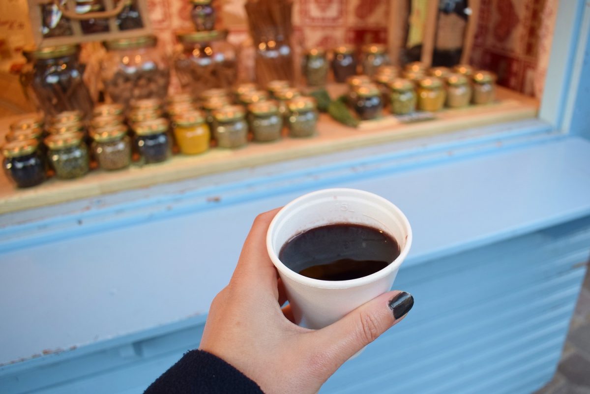 Vin chaud au marché de Noël de Caen