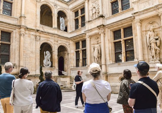 12 décembre Renaissance 594714-Le_parcours_d_oeuvres_du_Millenaire_de_Can-Caen_la _mer_Tourisme___Alix_JONET