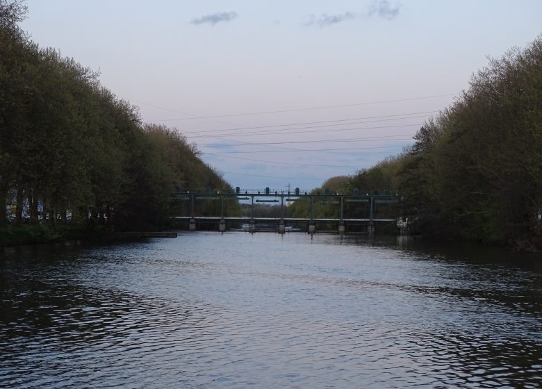 32212-Barrage_Montalivet__passerelle_pietonne-