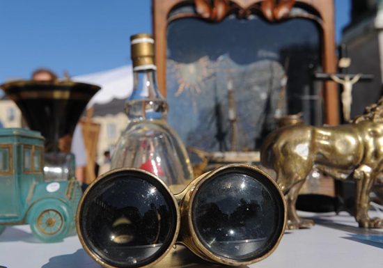 4526-Place_Saint-Sauveur__brocante-Francois_DECAENS___Ville_de_Caen