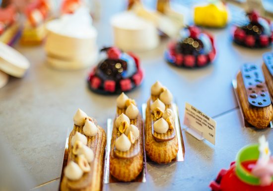 54368-Alban-Guilmet-patissier-chocolatier-Caen-la-mer-Tourisme—Les-Conteurs–Droits-reserves-Office-de-Tourisme—des-Congres–1200px