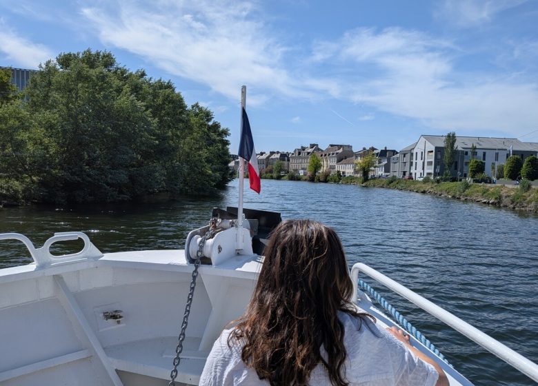 604854-Balade_en_bateau_les_Vedettes_Caennaises-Caen_la_mer_Tourisme___Alix_JONET-1200px