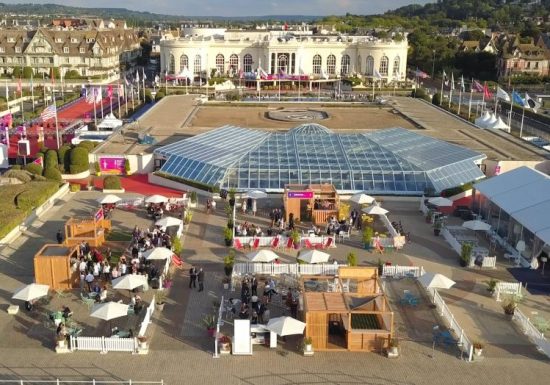 Amenagement espace VIP ecoresponsable Deauville©Evokub