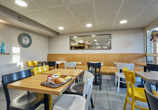 B-B-Caen-Sud-salle-petit-dejeuner-3-2