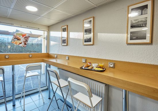 B-B-Caen-Sud-salle-petit-dejeuner-6-2
