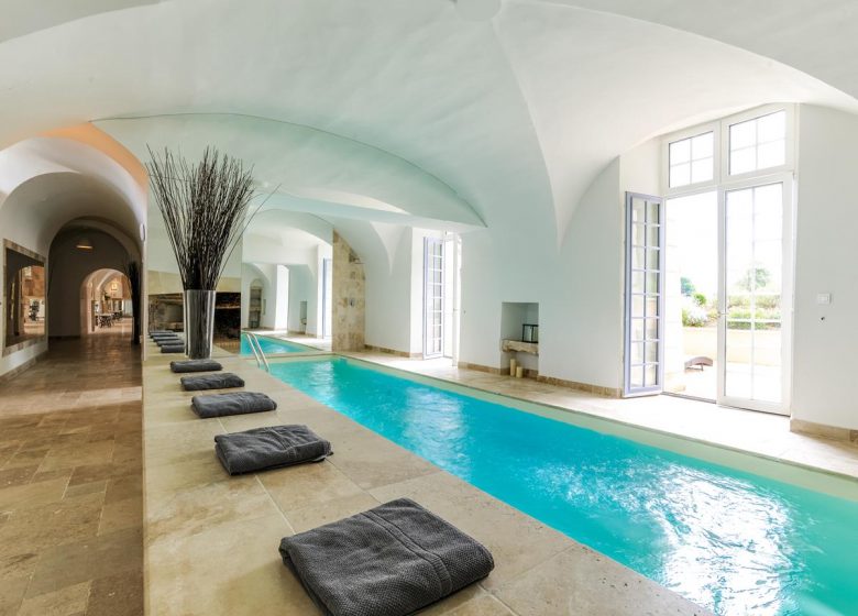 B6 RDJ piscine interieure (TIS)