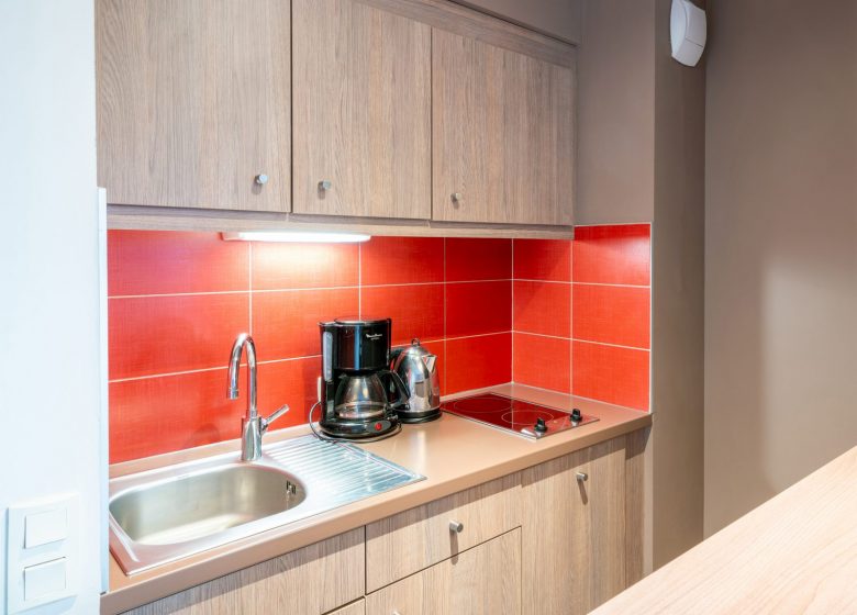 BB-home-caen-centre-kitchenette-1