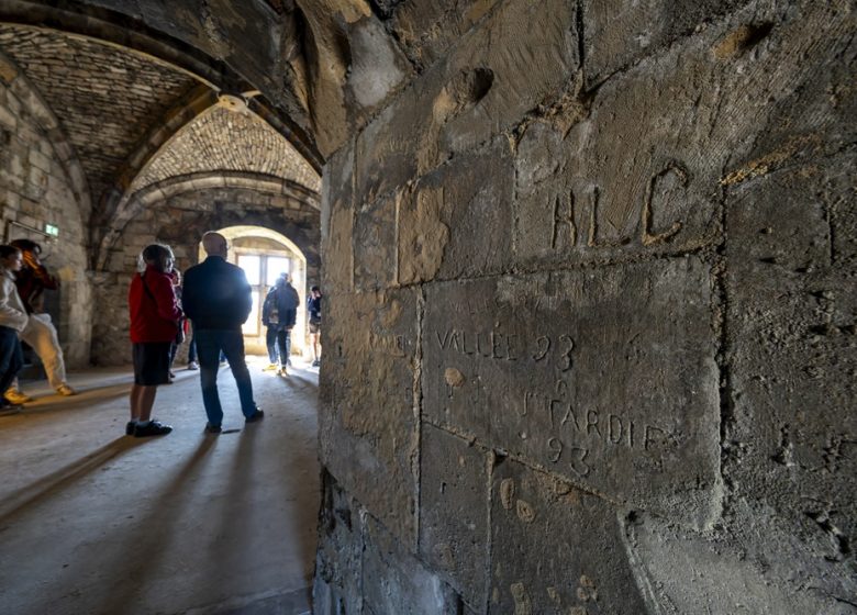 BD-viste tour Mathilde château caen©Ph.Delval-Musée de Normandie 0201