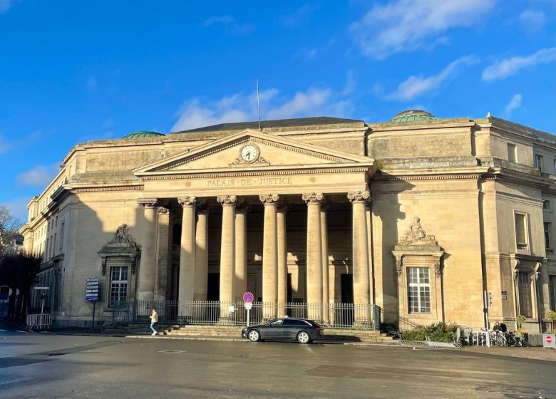 Caen Visite – Office de Tourisme Visite – 3