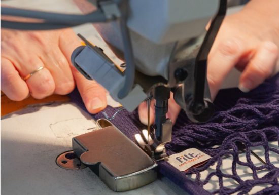 Couture-d-un-filet—c.-Filt-1860