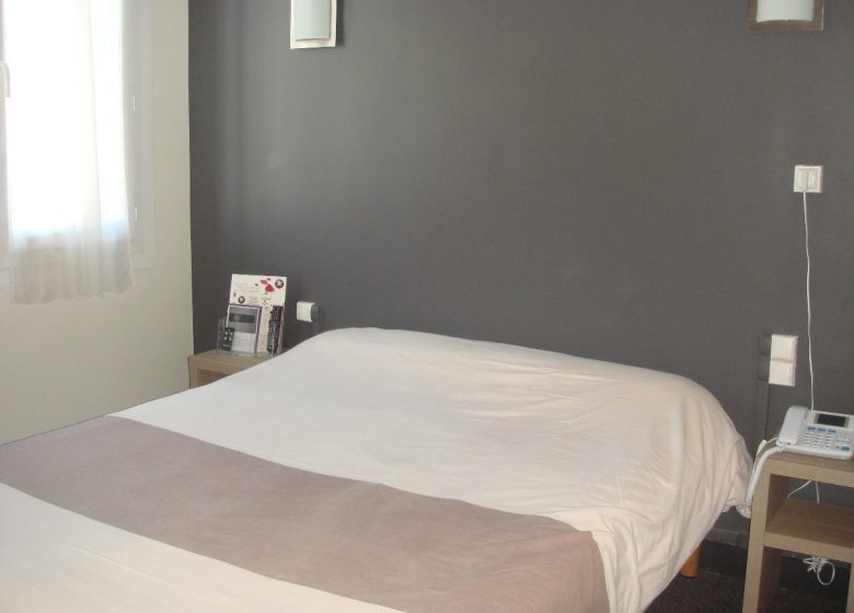 Buffet petit déjeuner de l'Hotel Le Savoy à Caen en Normandie