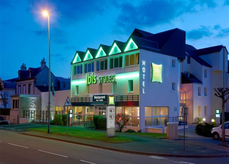 Hotel Ibis Styles à Ouistreham – façade