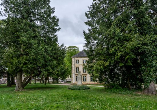 IVR28-20246100160NUC2A-P-2