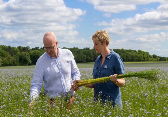 Mathilde et Benoît c. Mathilde et Benoît Lefèvre Ferme Saint Vaast