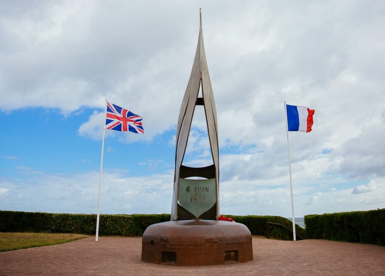 Ouistreham-Monument-Francais-Libres-Caen-la-mer-Tourisme-Les-Conteurs–Droits-reserves-Office-de-Tourisme—des-Congres-