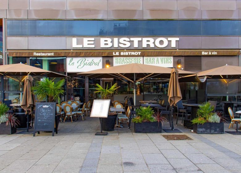 TERRASSE DU BISTROT RIVES DE L ORNE