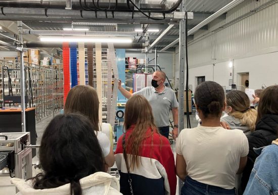 Visite-atelier-tricotage-avec-Stephane-1200×900