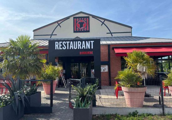 facade restaurant