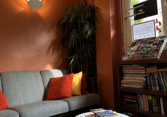 hotel-de-caen-salon-lecture