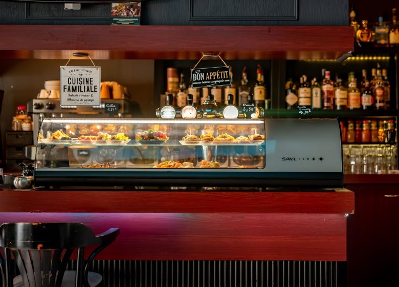 Gini's Bar Caen Normandie tapas cocktails