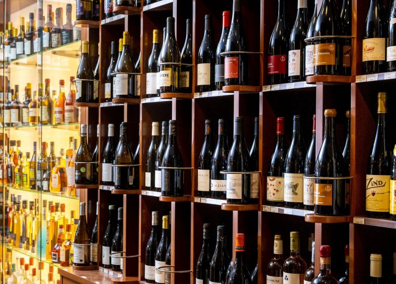 les-accords-parfaits-etageres-vins